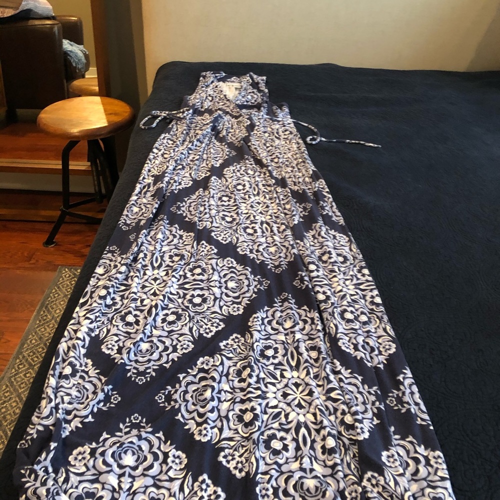 Mother Maternity long dress, size xs.